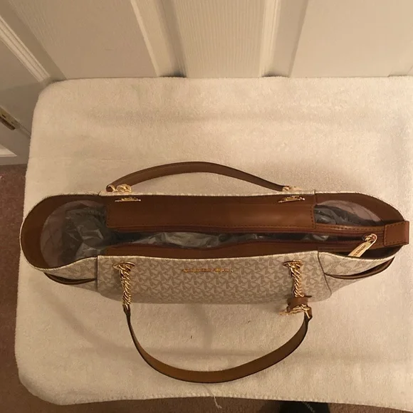 Brand New Michael Kors Chain Shoulder Tote Bag… - Picture 4 of 7